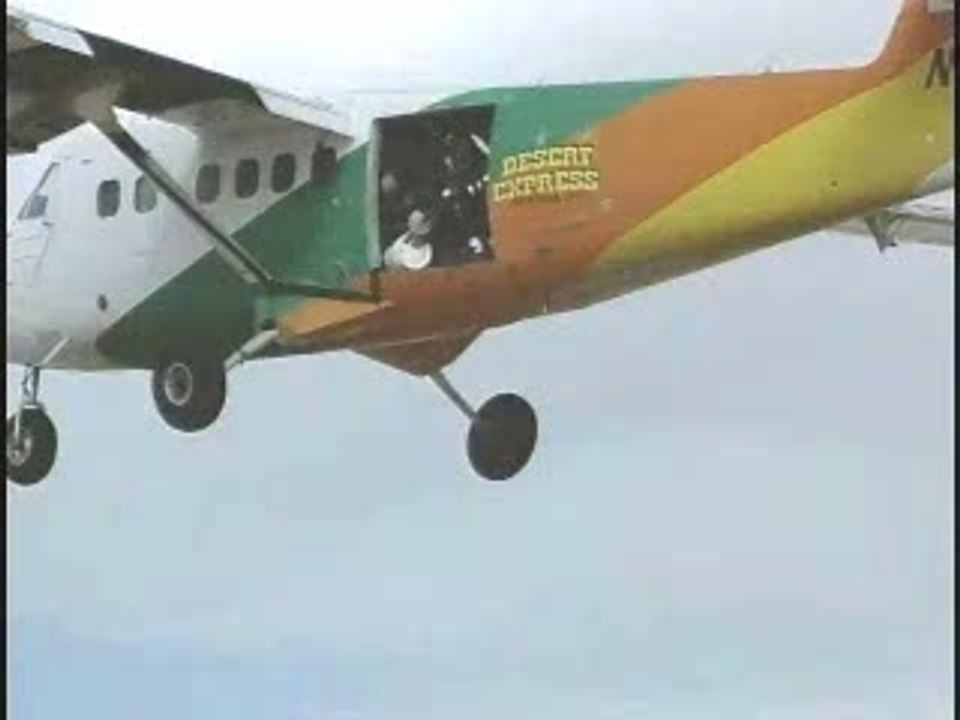 UP-BurningParachute01[1]