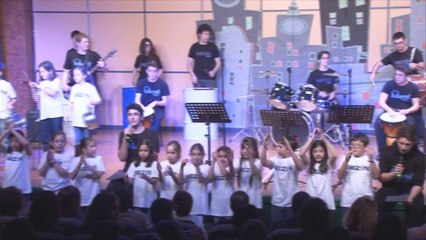 Özel Sezin Okulu Perküsyon Grubu - "Geleceğin Yaşam Alanları ve Mekanlar"