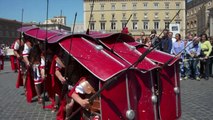 آلاف الاشخاص يحتفلون بمرور 2767 عاما على تأسيس مدينة روما
