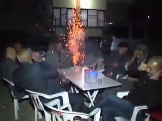 Havai Fişek ve Yaşlı Amcalar :))