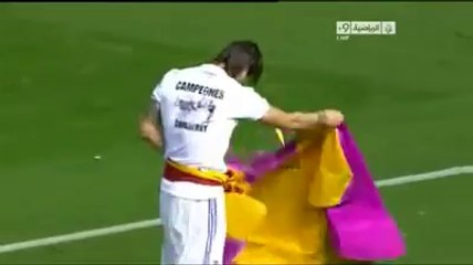 احتفال راموس بالفوز لكأس الملك