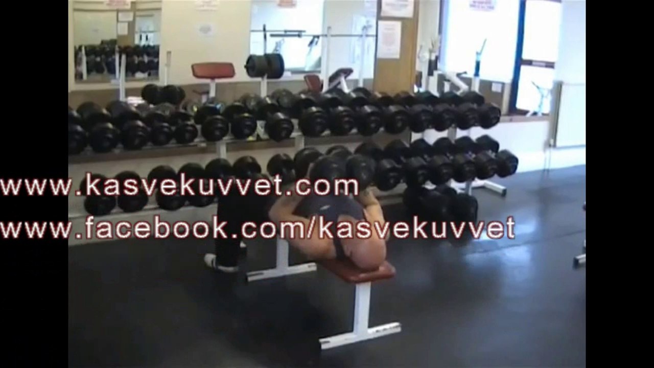 Close Grip Dumbell Press