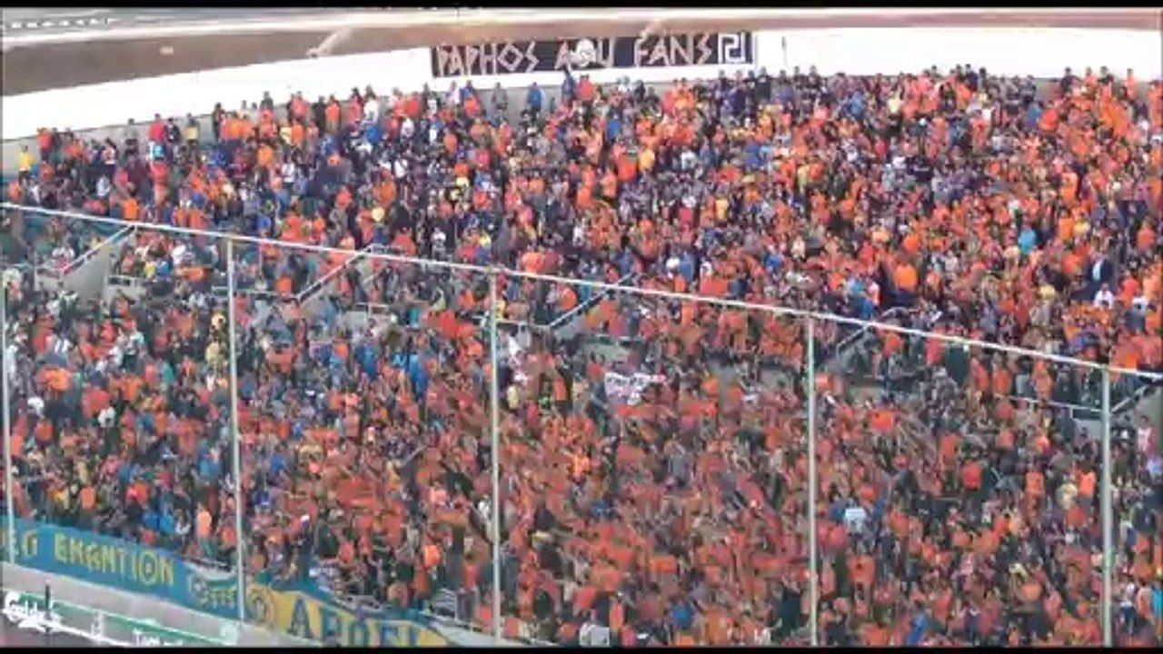 ΑΠΟΕΛ-ΑΕΛ-ΑΠΟΕΛ fans (3)