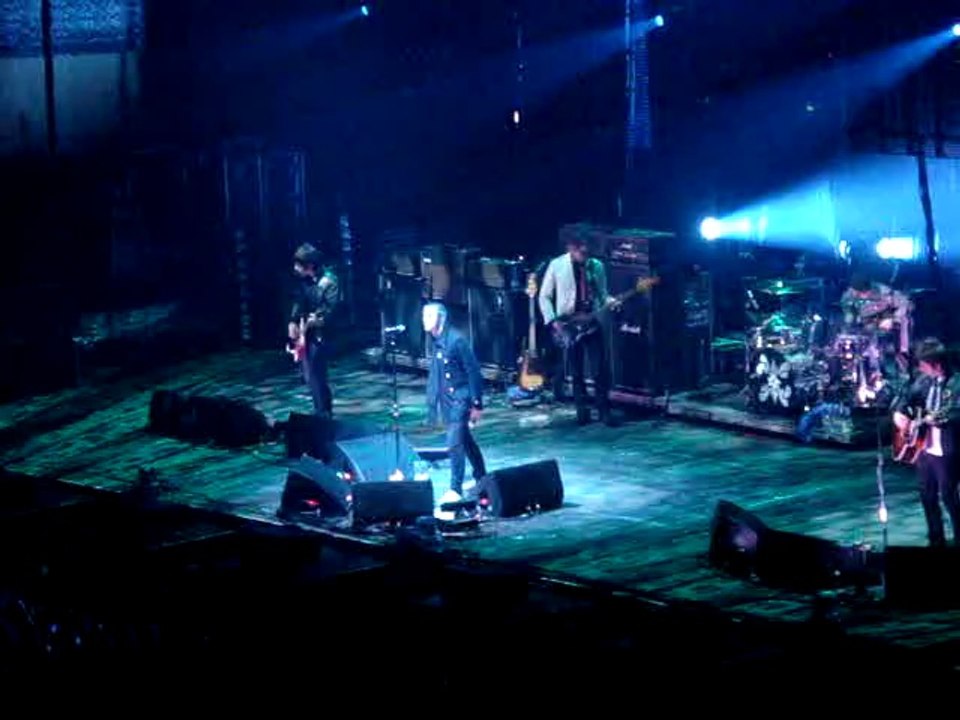 Oasis - I'm Outta Time