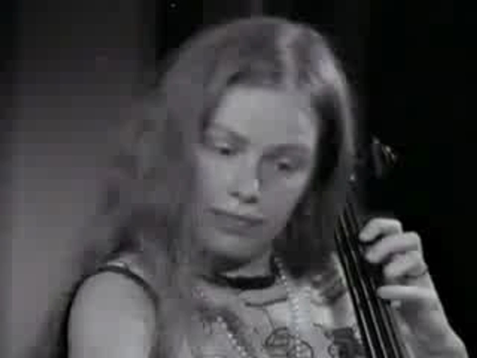(Du Pré) - Elgar Cello Concerto Pt.III