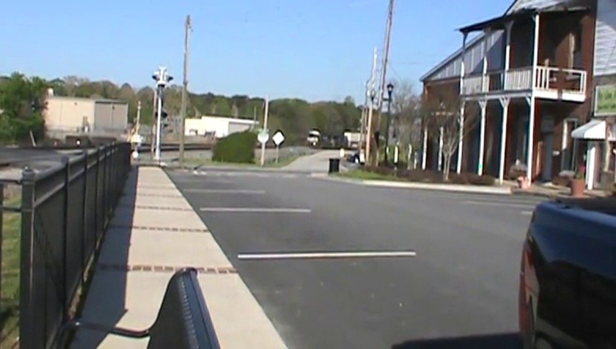 NS 22N Intermodal Train SB through Austell Ga.