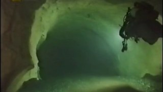 The Secret Underworld (Movile sulphur cave life, Romania) [National Geographic Adventures]