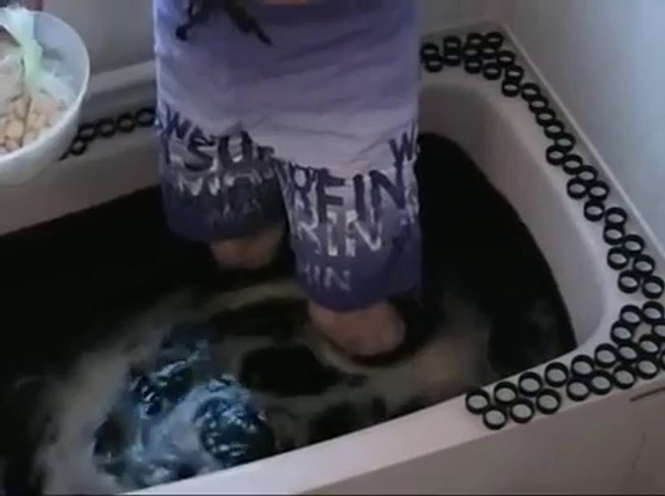 Bain de la mort : Mentos + Coca!