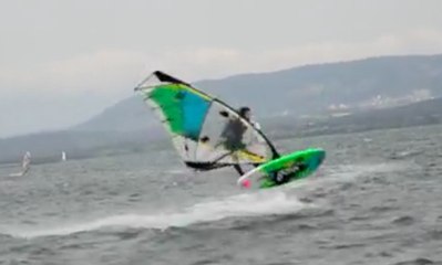 Pantaloni Yarden Meir Freestyle action - Windsurf