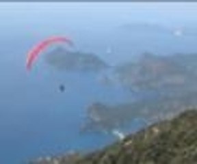 Gökyüzünde cura çaldı