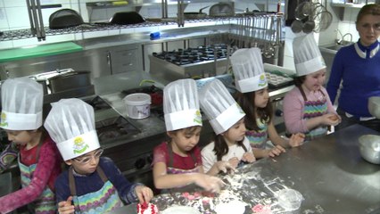 Minik Şefler 23 Nisan'da Çocuklar İçin Mutfakta!