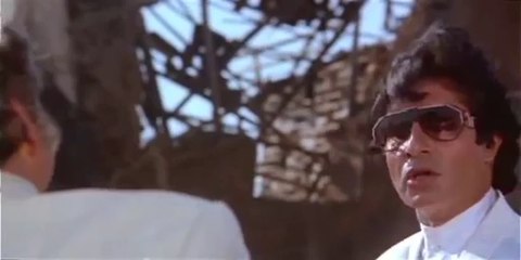 Agneepath best dialog - Topi sambhalo