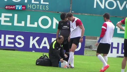 EMRE GÜRAL, AZ KALSIN SAKATLANIYORDU...