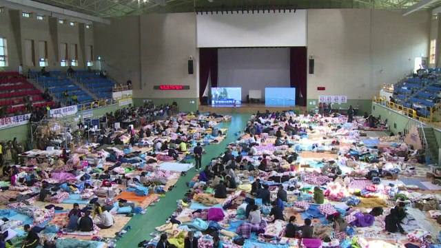 معاناة اقارب المفقودين بعد اسبوع على غرق العبارة الكورية