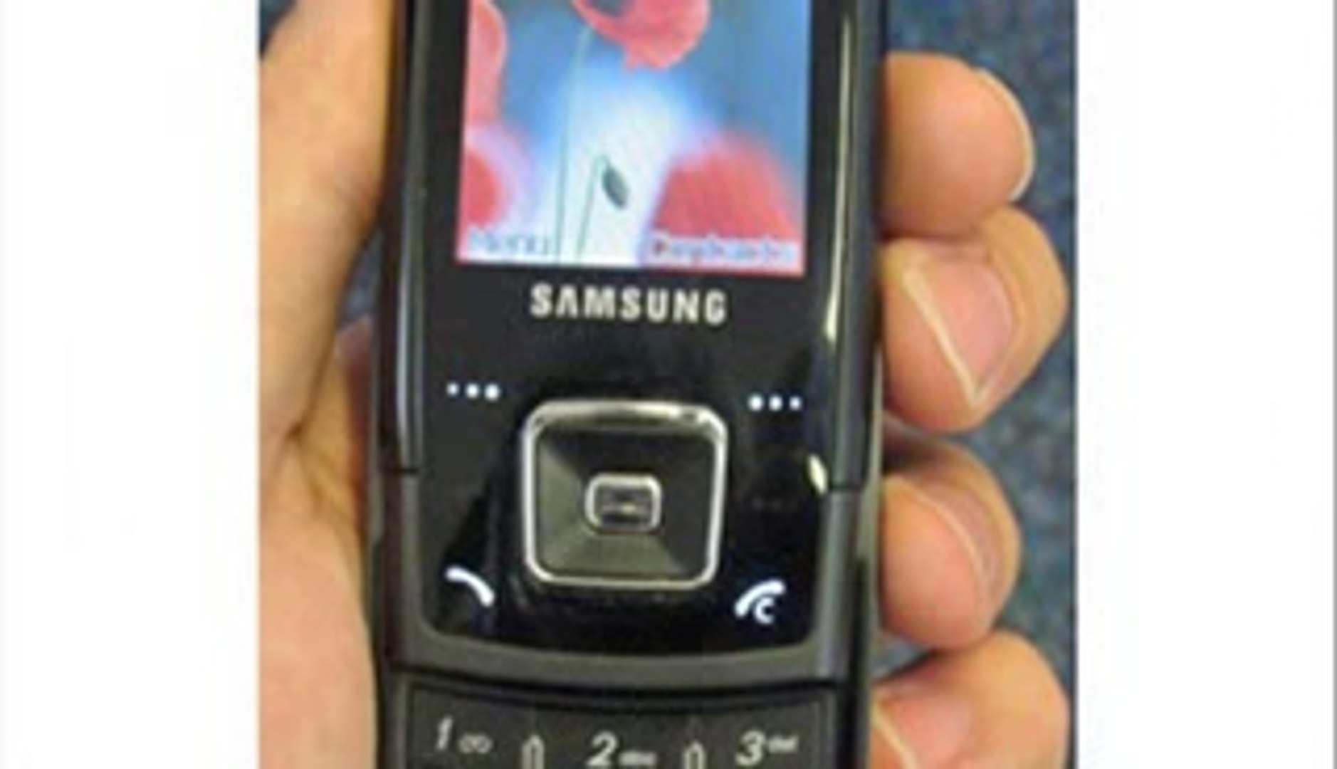 ⁣Samsung E900 Price and Review