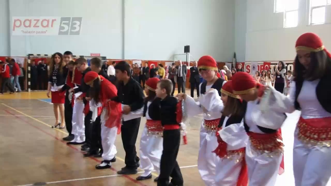 PAZAR'DA 23 NİSAN COŞKUSU