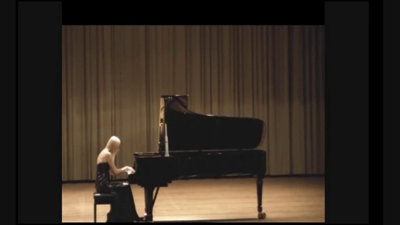VALENTINA LISITSA PLAYS BEETHOVEN & CHOPIN  IN LIMA ONLY AMATEUR FILM AUTHORIZED LIVE 2010