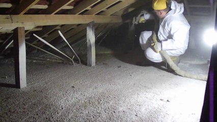 ÇATI ARASI SPREY POLİÜRETAN KÖPÜK