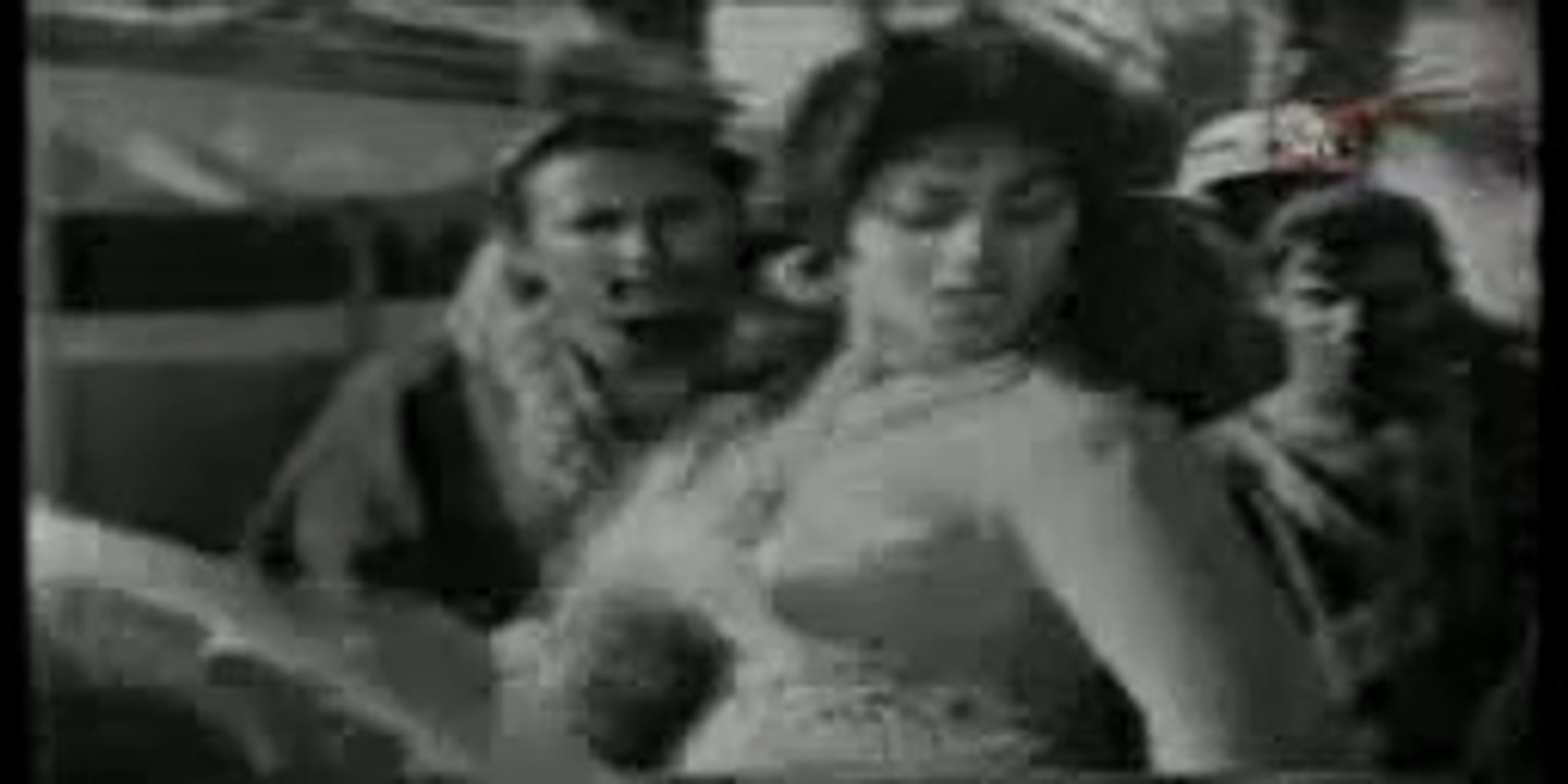 NASEEM BEGUM - MERI NAZREN HEIN TALWAR -M Naeem Awan