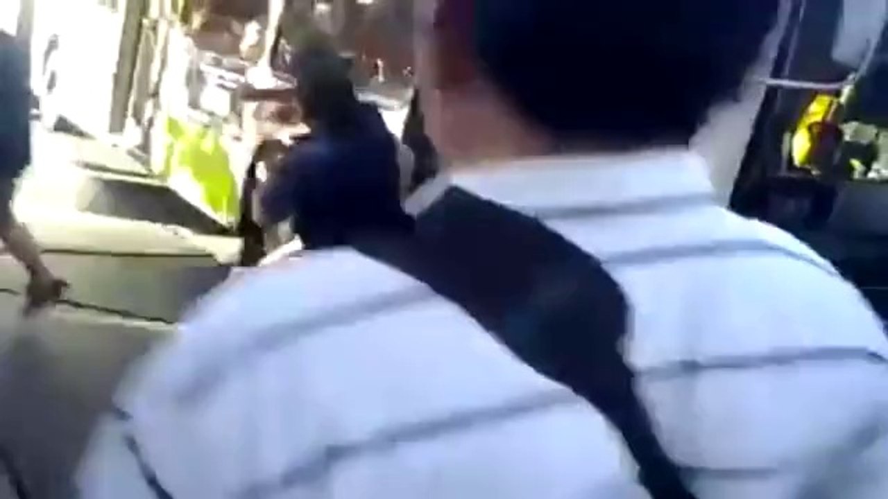 BAGARRE de chauffeur de bus