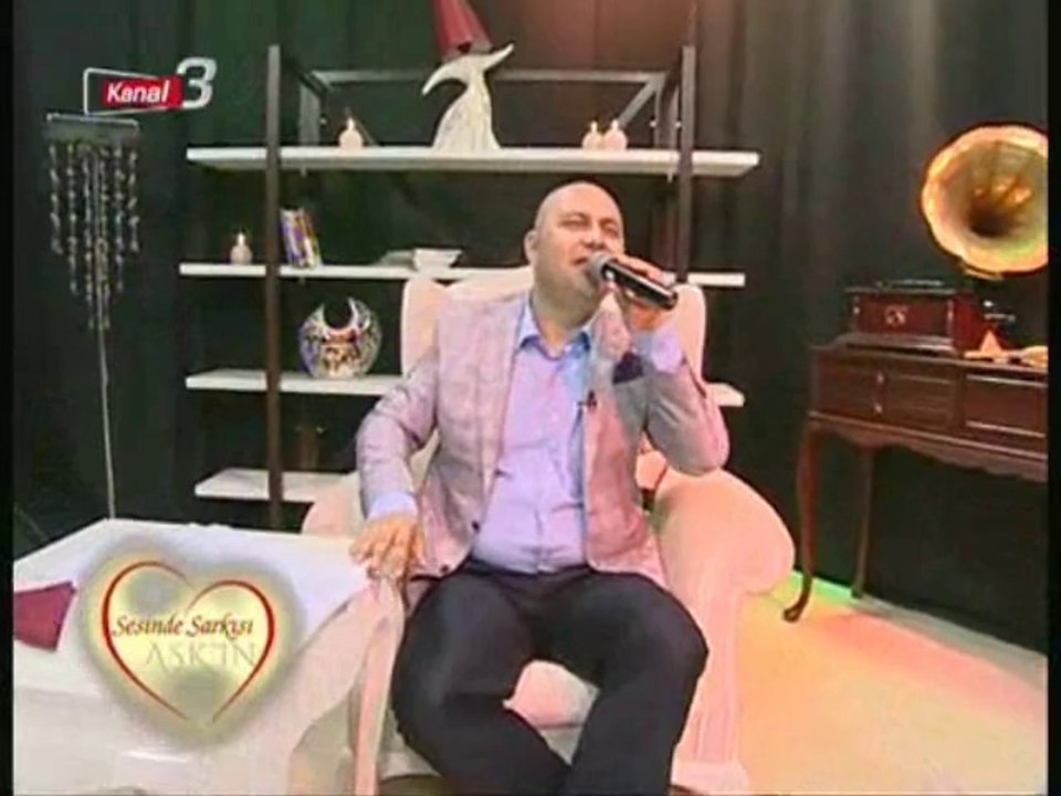 Burhan Kul - Deli Gönül Gezer Gezer Gelirsin