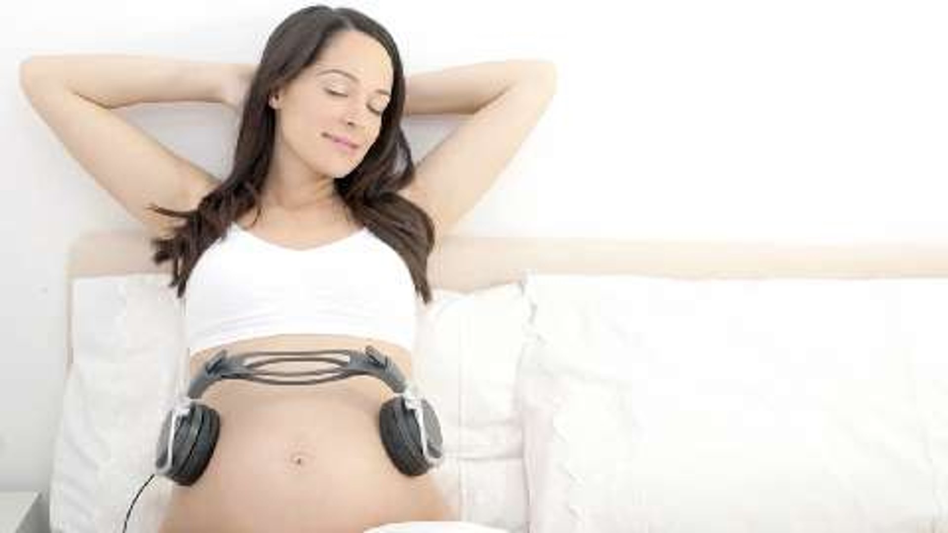 ⁣Pregnancy: What to Expect Week 24 -- Classical Music?