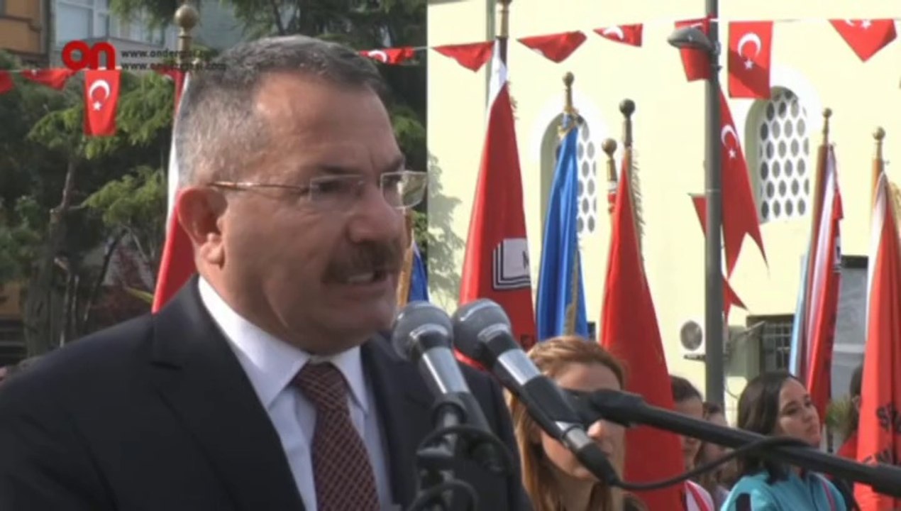 23 nisan meydan tören