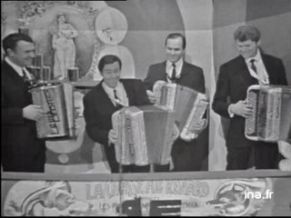 "Les beaux dimanches de printemps" à l'accordéon