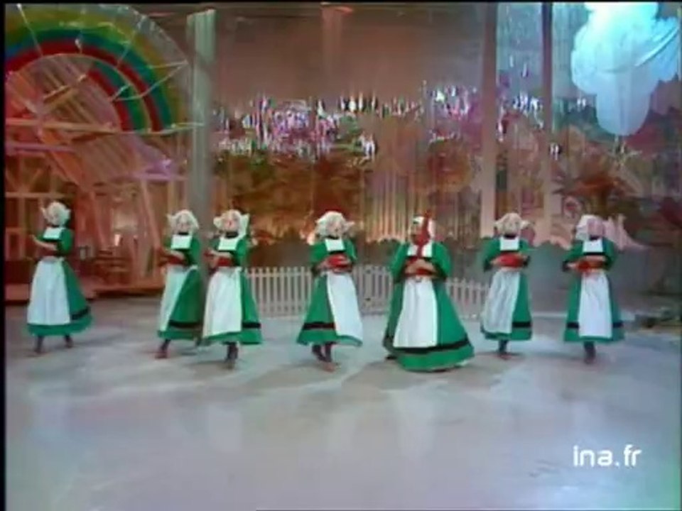 Carlos "Ils ont des chapeaux ronds, vive la Bretagne"