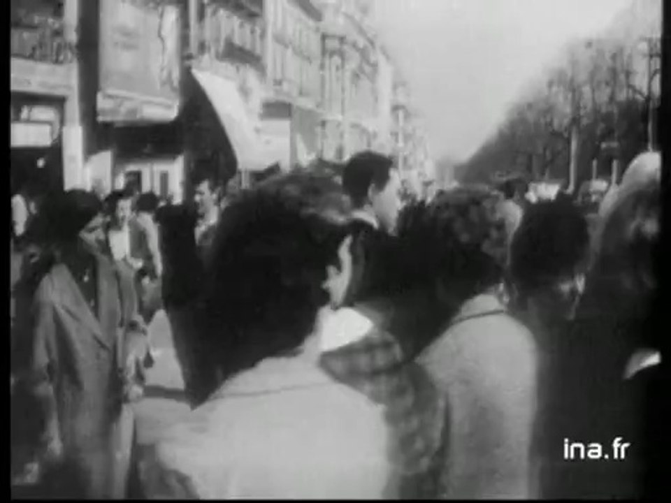 Enrico Macias "Paris tu m'a pris dans tes bras"