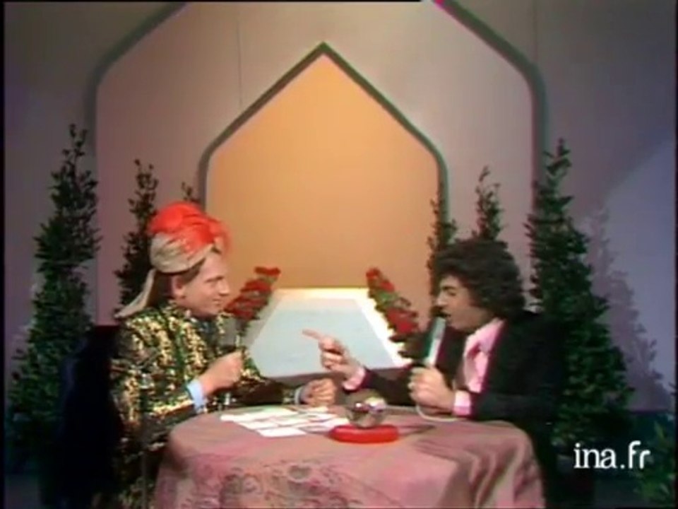 Enrico Macias et Jacques Martin " Dis-moi l'avenir " (live officiel) - Archive INA