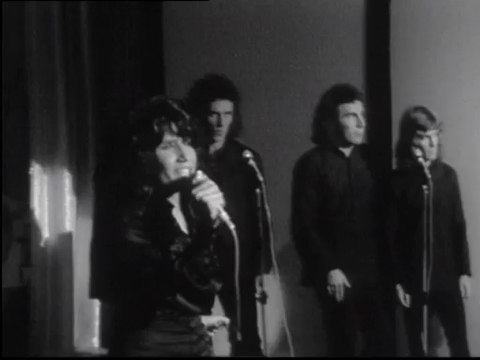 Esther Galil Le jour se lève