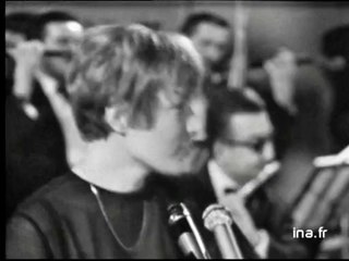 Jacqueline Dulac "Comme un petit coquelicot"