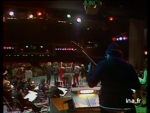 La troupe de Starmania Les Uns contre les autres