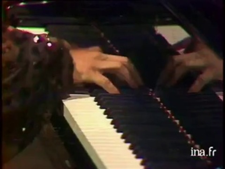 Marie Paule Belle "Nosferatu"