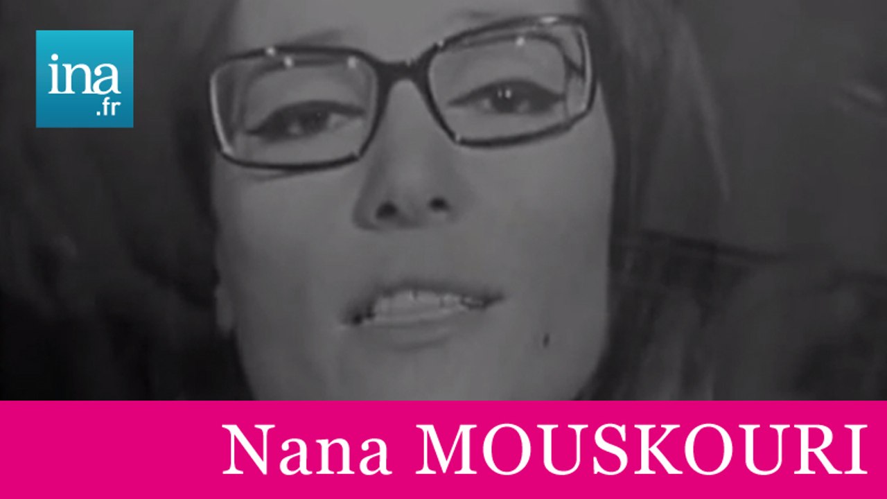 Nana Mouskouri "Tora pou pas stin xenitia" ("Celui que j'aime") (live officiel) - Archive INA