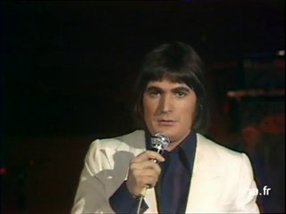 Serge Lama "La nymphomane" (live officiel) - Archive INA