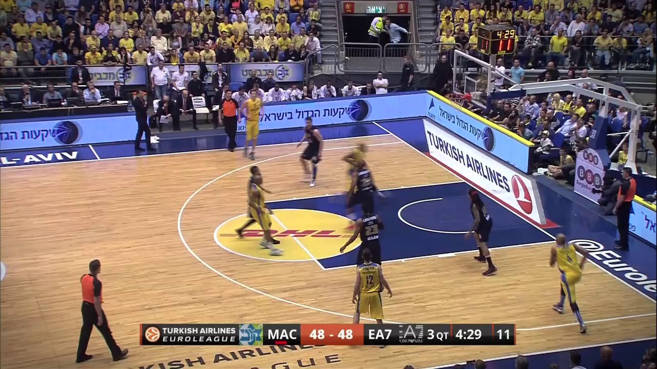 Playoffs Magic Moment: Huge Slam by Alex Tyus, Maccabi Tel Aviv