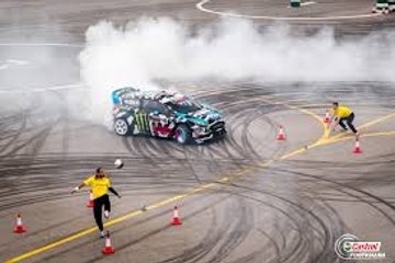 Neymar & Ken Block Kapışması