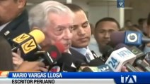 Mario Vargas Llosa llegó a Venezuela y cuestiona a Maduro