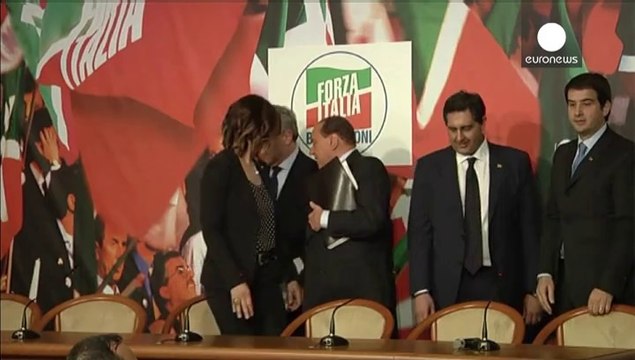 Berlusconi firma per i servizi sociali: inizio la prossima settimana