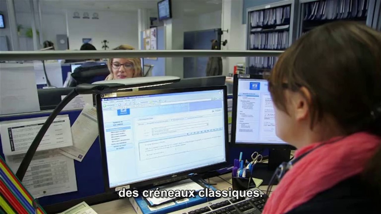 "Bonjour, je suis..."Florence conseillère bancaire à distance