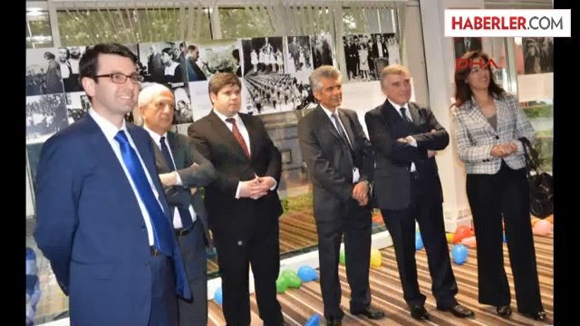 Londra'da '23 Nisan Atatürk ve Çocuk Sergisi' Açıldı