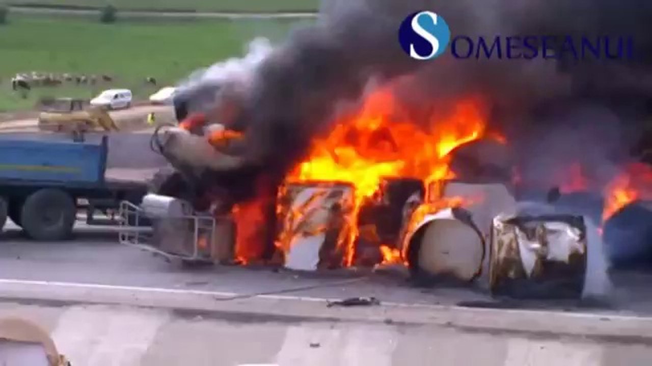 Accident cu doi morti pe centura Cluj Valcele A...