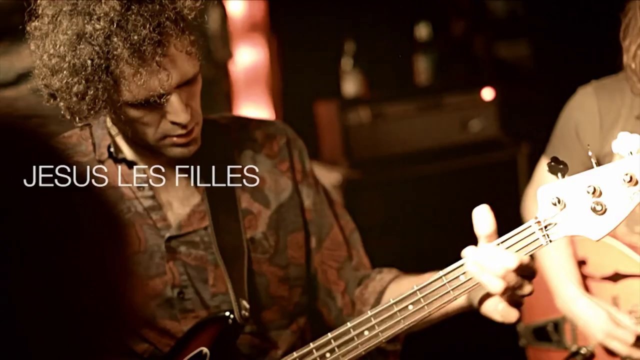 Je Suis Dans Un Band - bande annonce du documentaire