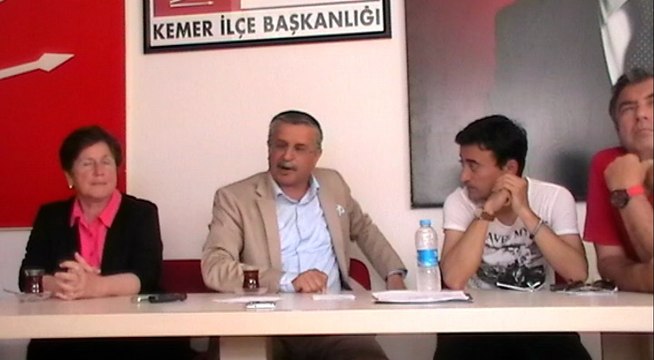 GÖYNÜK ESKİ BELEDİYE BAŞKANI NECATİ TOPALOĞLUNU BASIN TOPLANTISı-1