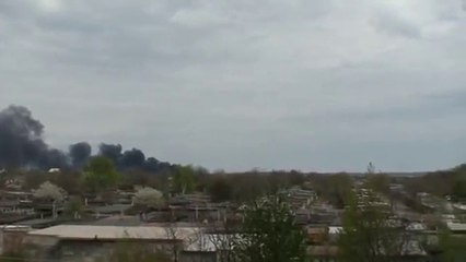 Pro-Russian checkpoint on fire in Slovyansk