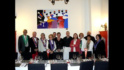 Salernes Var Bailliage du var Confrérie de la chaîne des rôtisseurs au restaurant Le Bistrot Gourmand de Salernes Jean Aissani Bailli de la chaîne des rôtisseurs 1248-1950 Danielle Voreaux Argentier du Baillage de Cannes