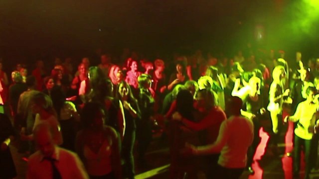 Dj & Live 4 Danseuses & 2 danseurs