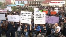 Kosova'da Elektrik Dağıtım Şirketi Çalışanlarından Protesto Gösterisi